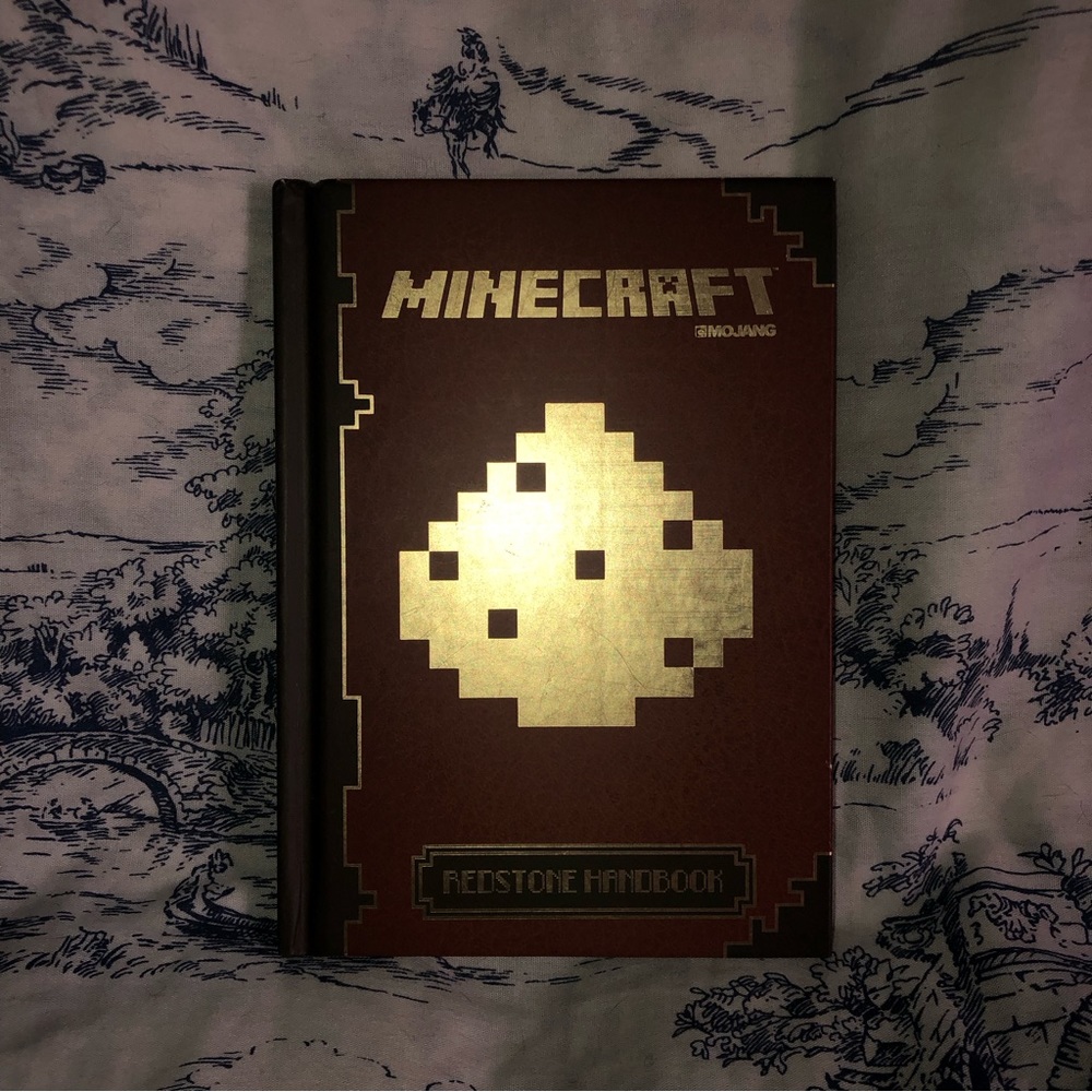 Minecraft: Redstone Handbook : An Official Mojang Book.